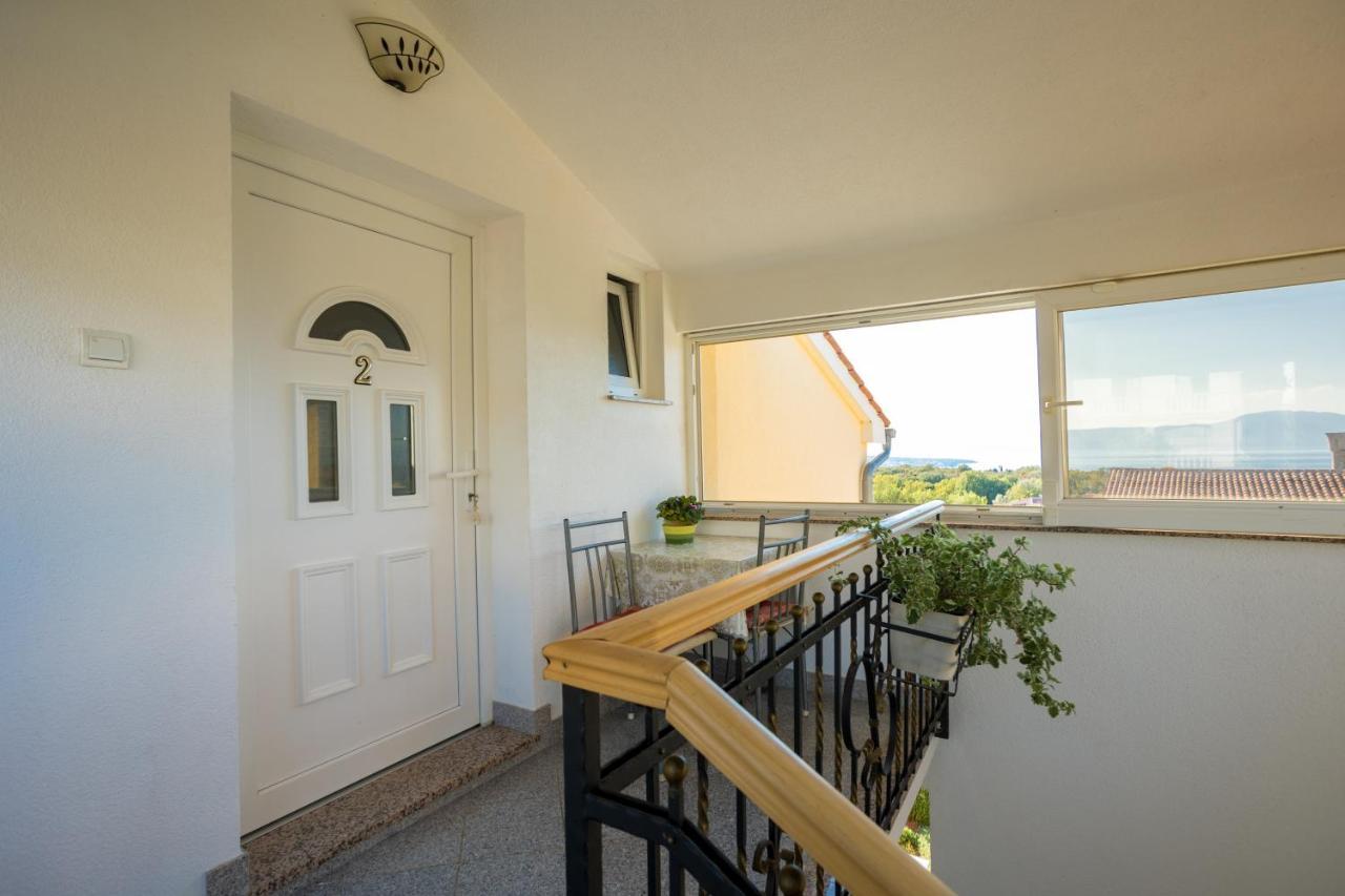 Apartmani Sandra Malinska Sveti Vid-Miholjice Exterior foto